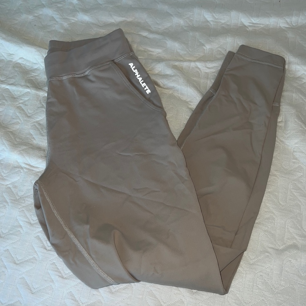 Alphalete Premium V2 Joggers